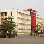 छत्तीसगढ़ में इस साल मेडिकल की 250 सीट बढ़ जायेगी….. 50 सीट के साथ कवर्धा मेडिकल कॉलेज इसी सत्र से शुरू करने की मिली मंजूरी….. लेकिन सबसे बड़ा सवाल फैकल्टी यानी कि शिक्षकों की कमी….. रायपुर मेडिकल कॉलेज को छोड़कर किसी भी कॉलेज में अच्छे शिक्षक नहीं……ये सबसे बड़ी विडंबना……