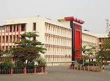 छत्तीसगढ़ में इस साल मेडिकल की 250 सीट बढ़ जायेगी….. 50 सीट के साथ कवर्धा मेडिकल कॉलेज इसी सत्र से शुरू करने की मिली मंजूरी….. लेकिन सबसे बड़ा सवाल फैकल्टी यानी कि शिक्षकों की कमी….. रायपुर मेडिकल कॉलेज को छोड़कर किसी भी कॉलेज में अच्छे शिक्षक नहीं……ये सबसे बड़ी विडंबना……